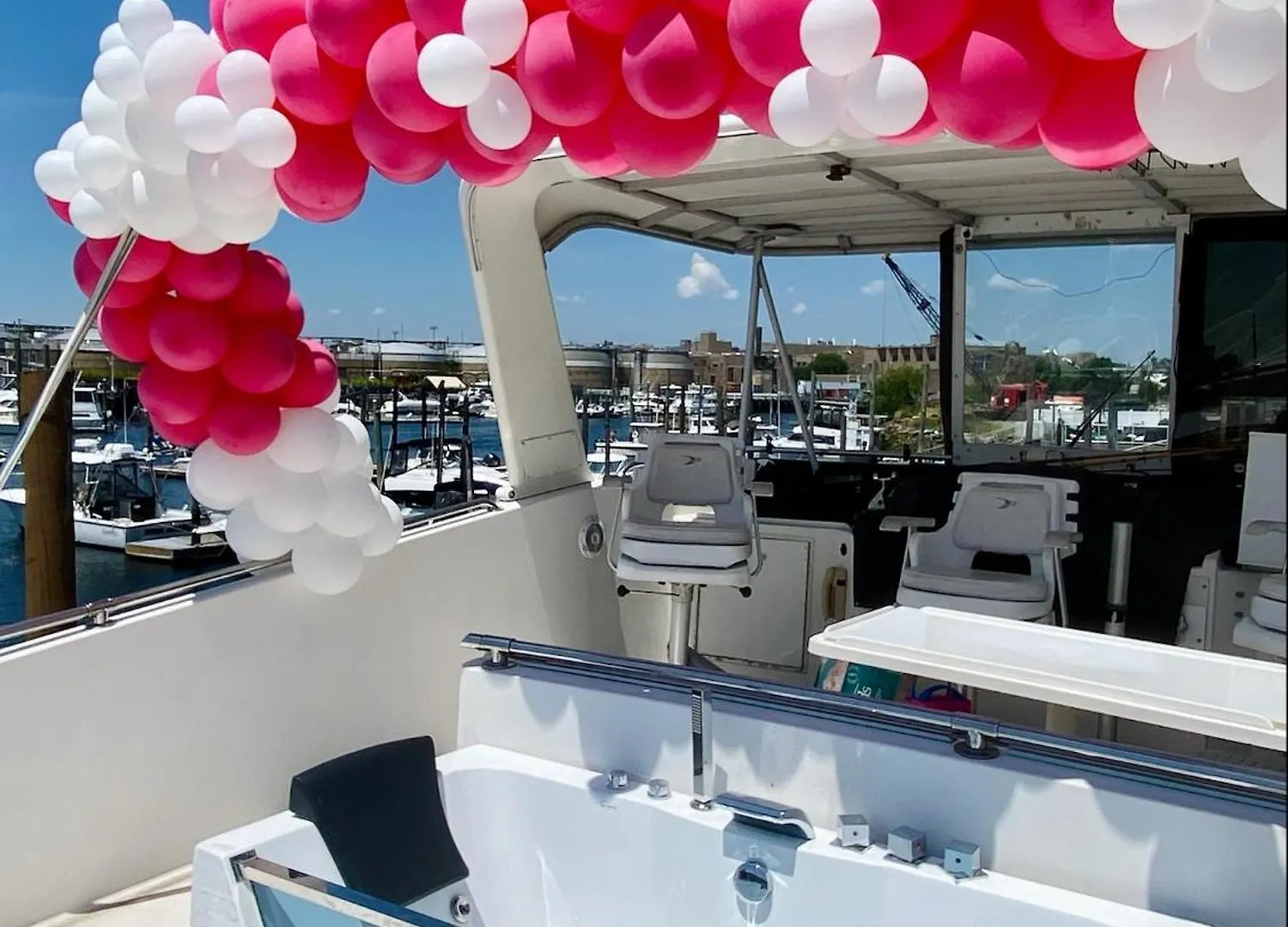 Romantic Condo @ Ocean 3-Deck Yacht New York États-Unis